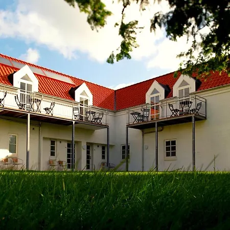 Aalbaek Badehotel ホテル 3*