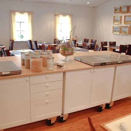 ホテル Aalbaek Badehotel 3*