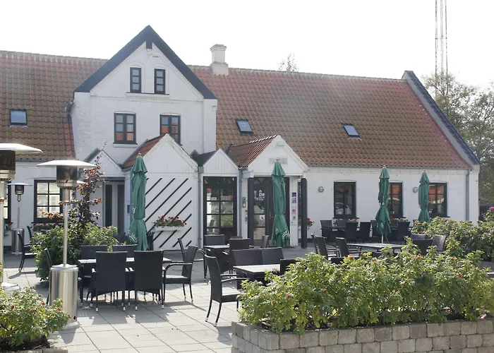 Hotel Aalbæk 3*